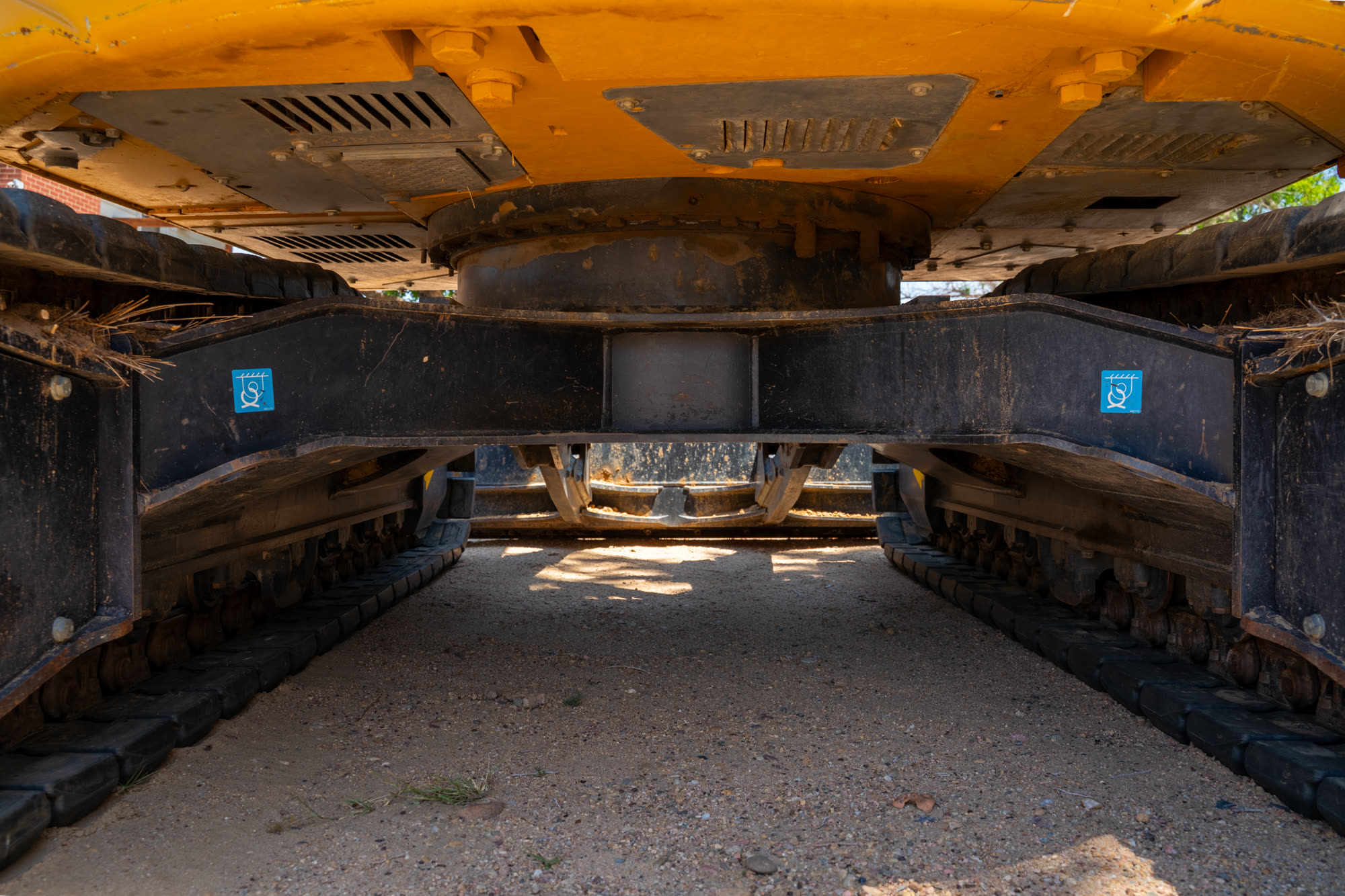 Excavator undercarriage